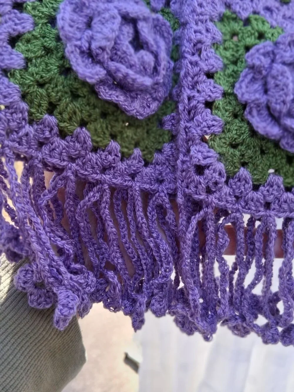 Purple 3D Floral Fringe Granny Square Sweater and Rose Wrap Choker M/L - Picture 9 of 12